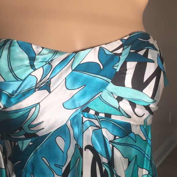 CACHE Evening bubble dress! Satin perfect n bright - Picture 2 of 2